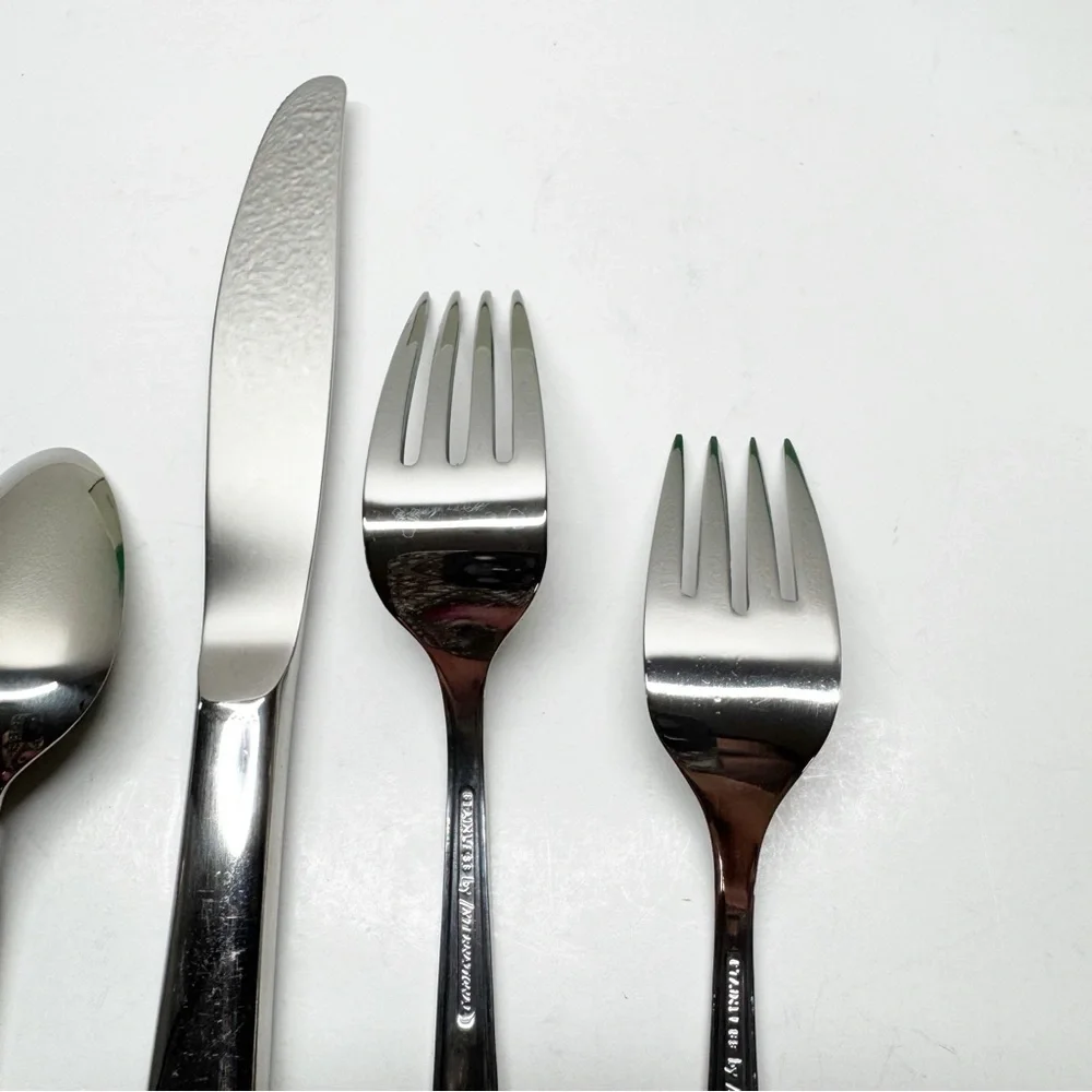 Vintage International Stainless Serenata 5 Piece Single Serve Flatware Set